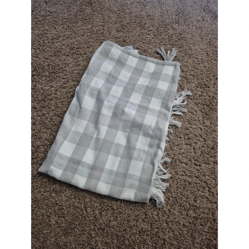 The little white company blanket 30 by 40 inch